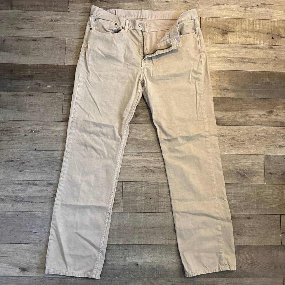 Levi’s 514 Jeans Khaki Tan Staight Fit